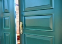 ADLO - Bezpečnostní dveře ARDEN, atypický tvar kazet, povrch Color, dvoukřídlové