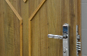 ADLO - Bezpečnostní dveře TEDUO, Lištované LR523, lišta Rustikální, vchodové dveře do bytu