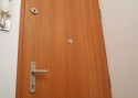 ADLO - Bezpečnostní dveře ADUO, barevné sladění bezpečnostního kování, páky, kukátka a pantů