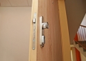 ADLO - Bezpečnostní dveře LISBEO, povrch dveří zvenku Dub Bardolino a zevnitř Jasan Pískový