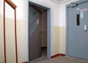 ADLO - Bezpečnostní Termo dveře LISBEO, prosklené dveře ve společném prostoru bytového domu